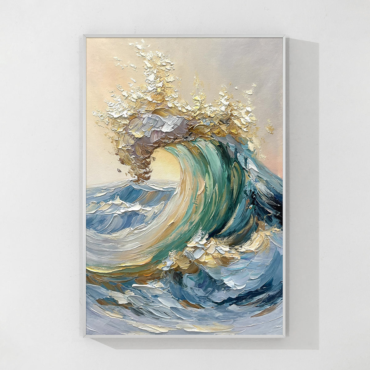 金箔をアクセントにした黄金の波模様の海の絵画 | 手描きアート