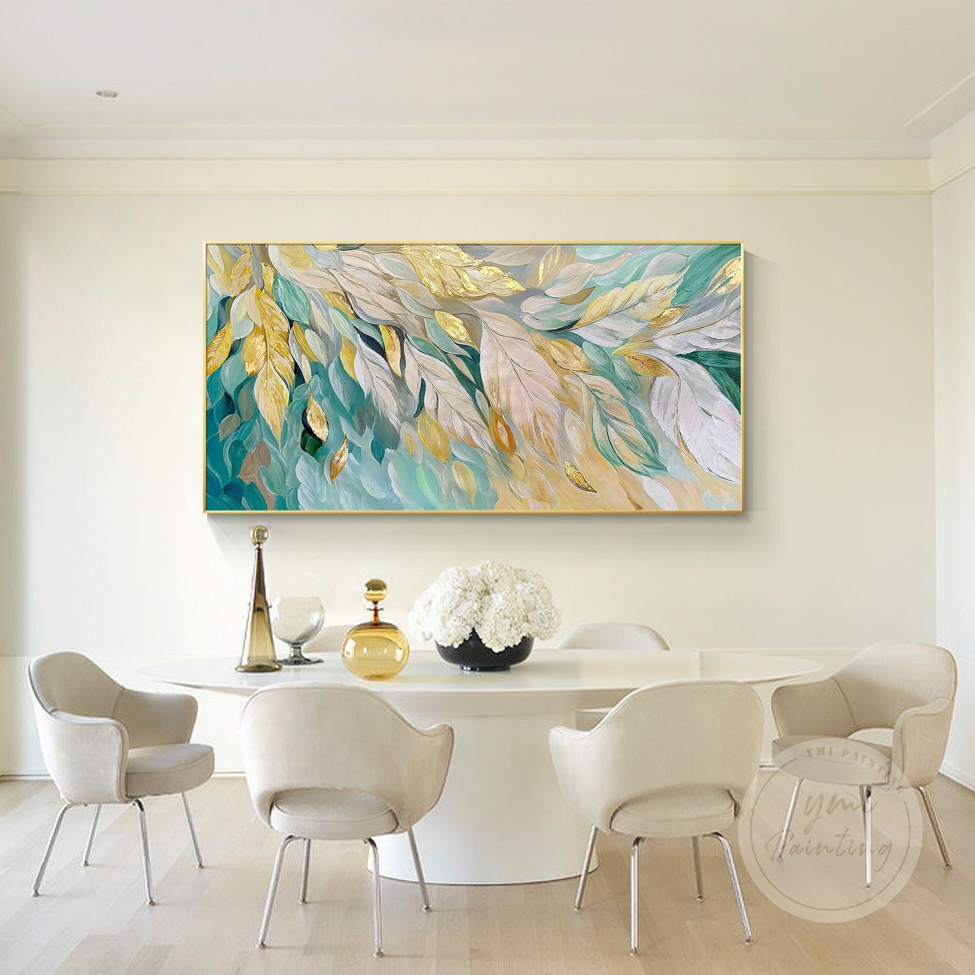 Arte de pared abstracto en azul y dorado con árbol floreciente