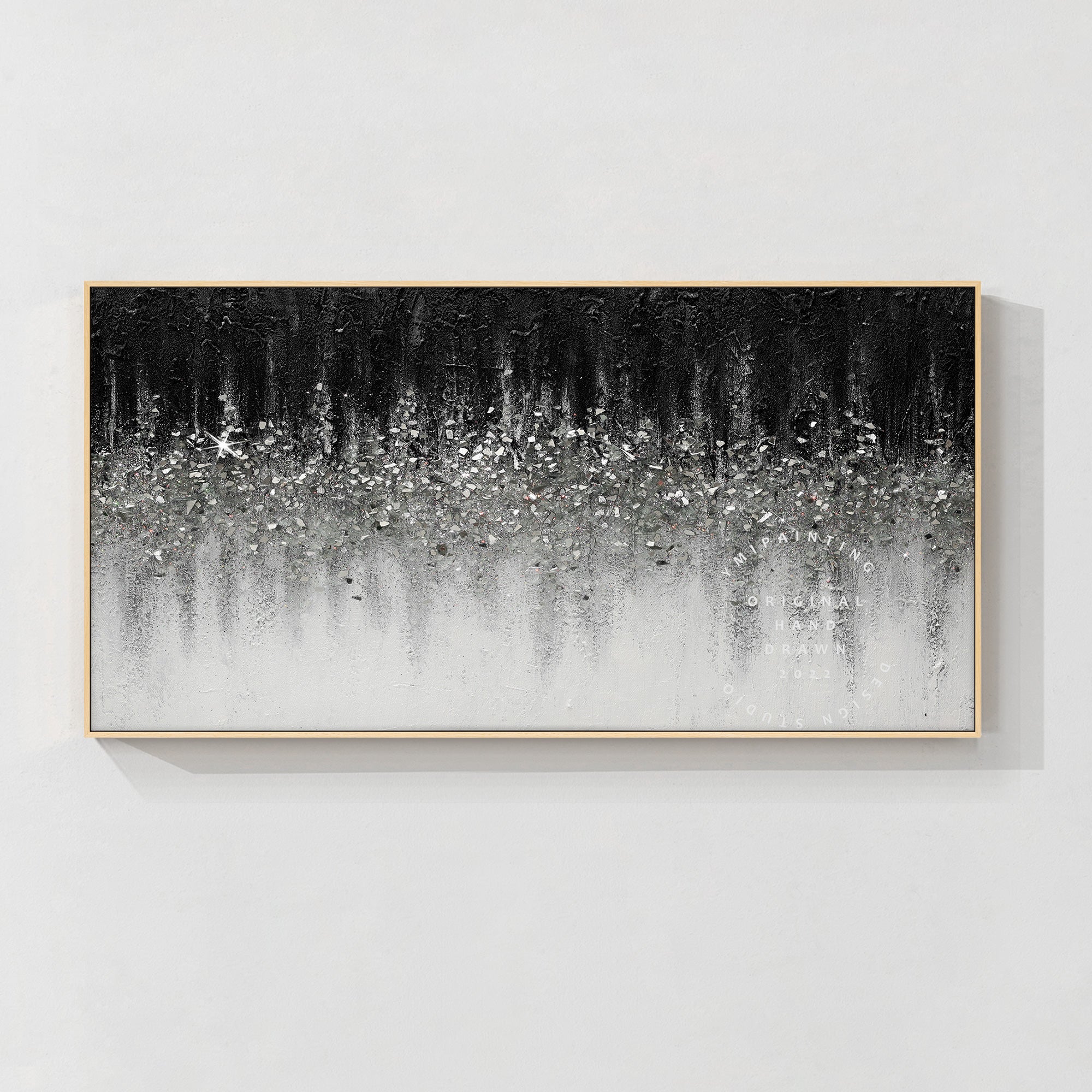 Arte en vidrio triturado negro y gris