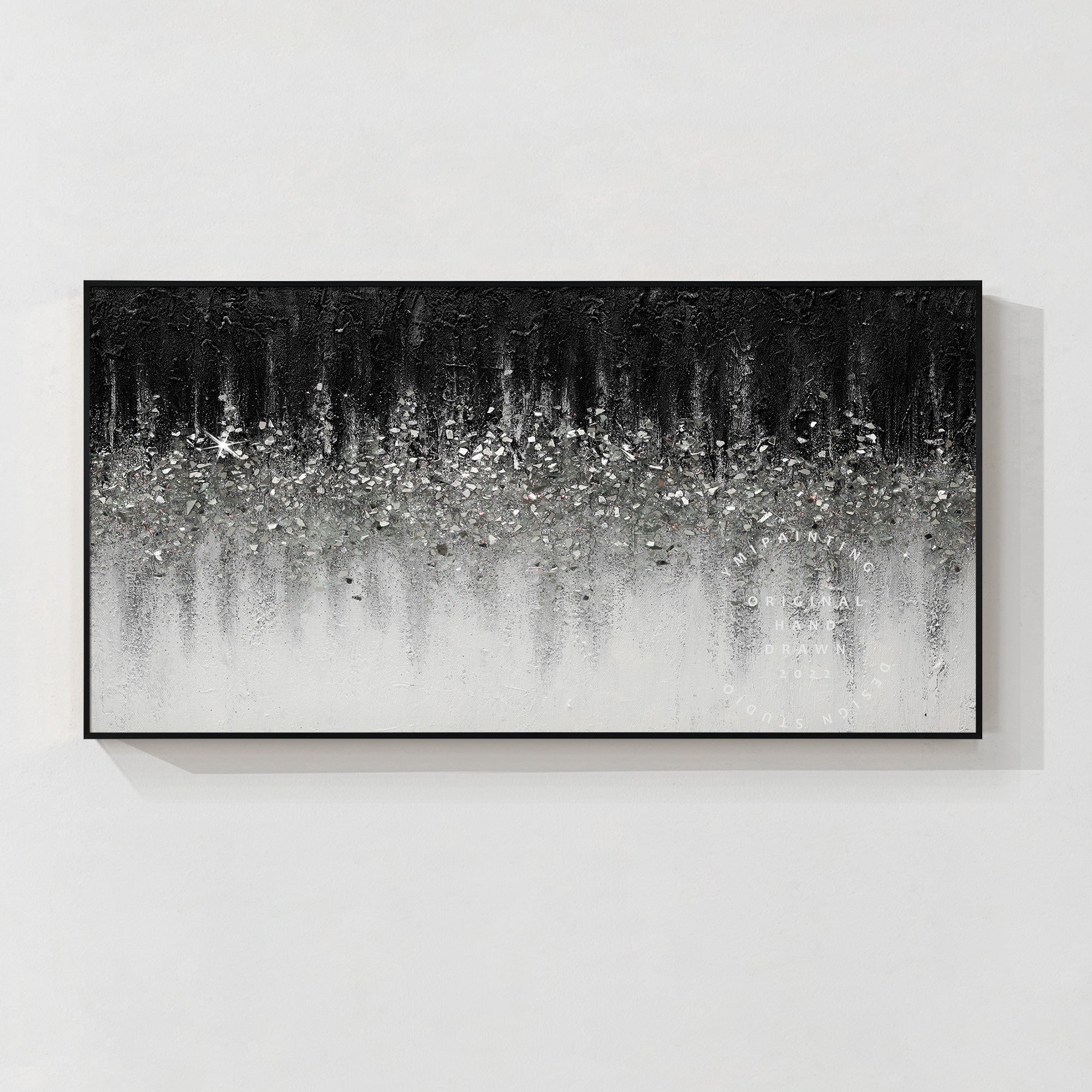 Arte en vidrio triturado negro y gris