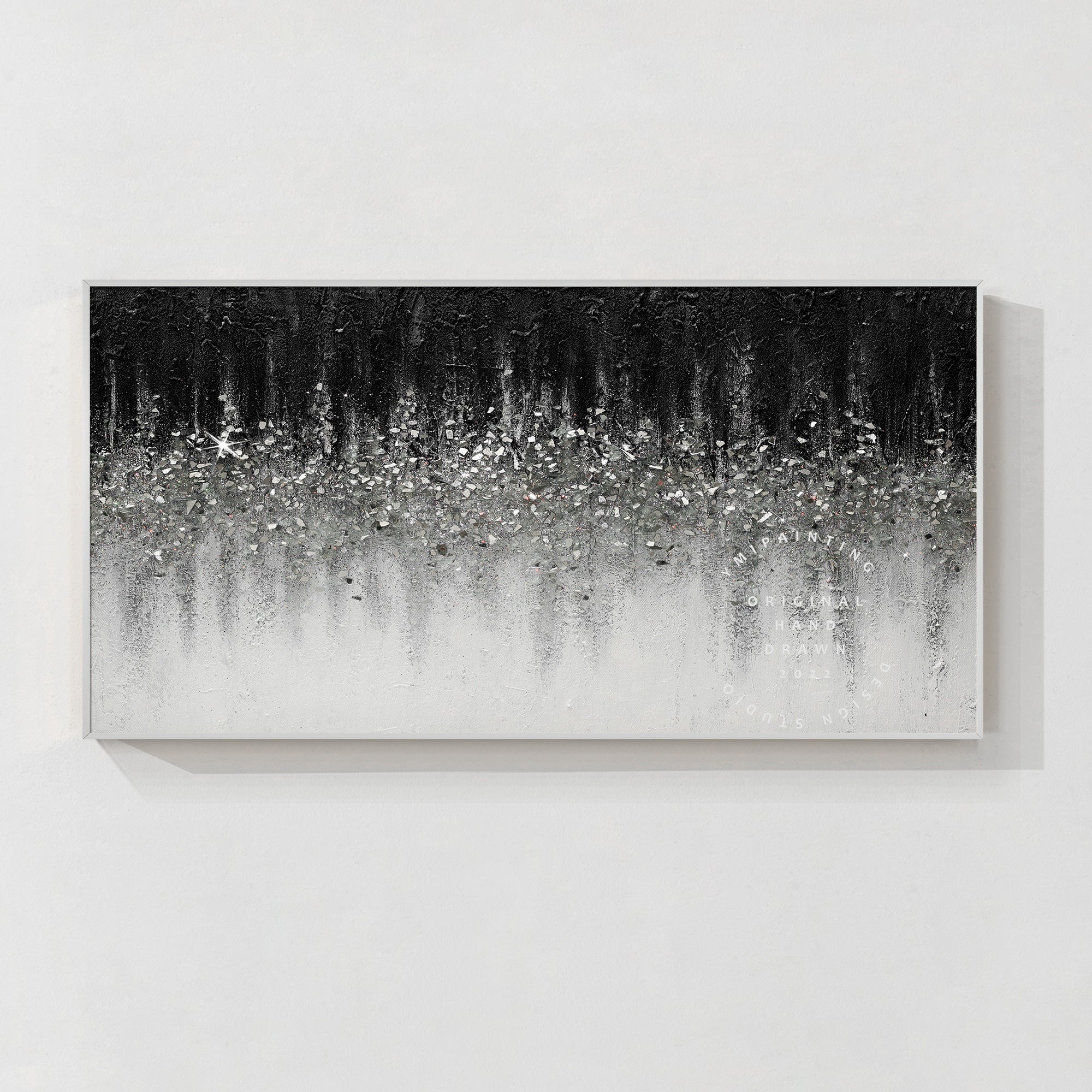 Arte en vidrio triturado negro y gris